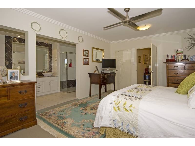 9 Rufous Crescent, Brookwater QLD 4300