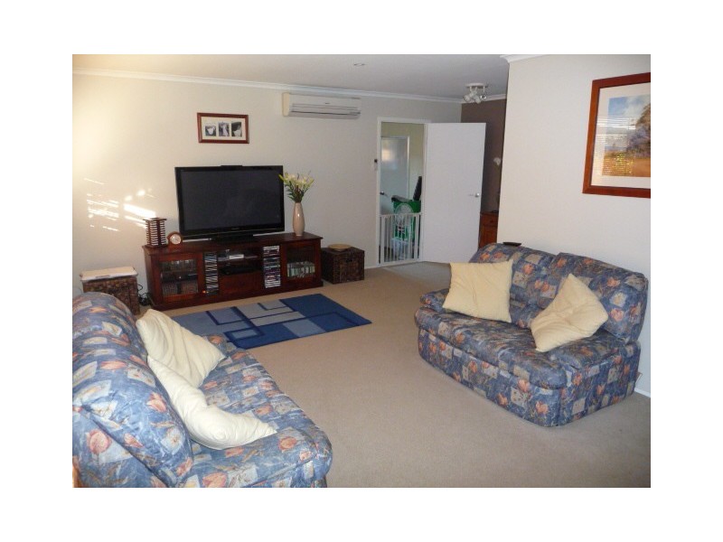 12 Narona Street, Middle Park QLD 4074