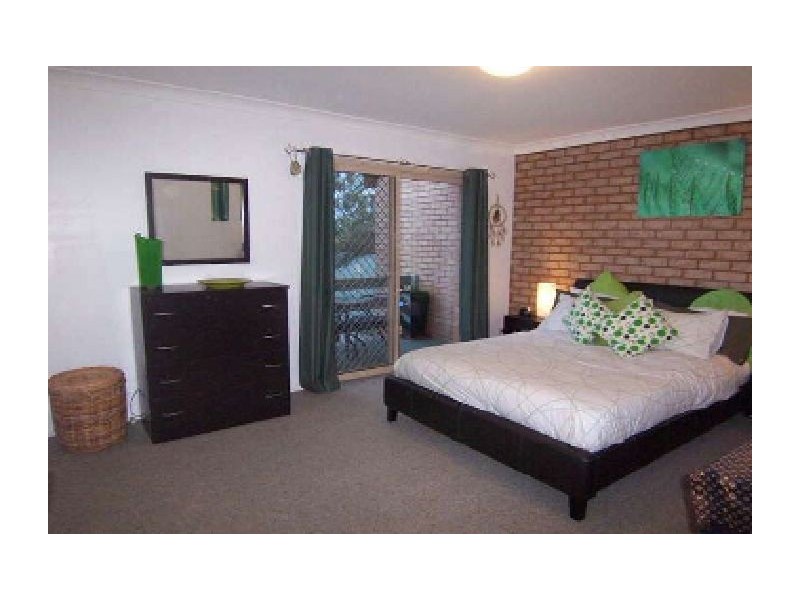 2/87 Brisbane Road, Redbank QLD 4301