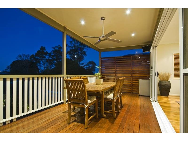 16 Collins Street, Corinda QLD 4075