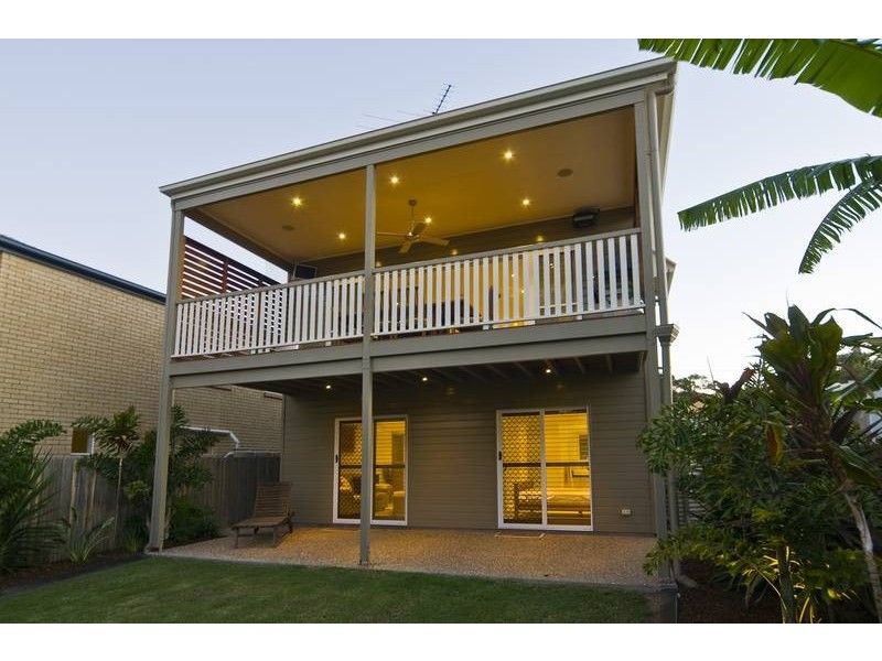 16 Collins Street, Corinda QLD 4075