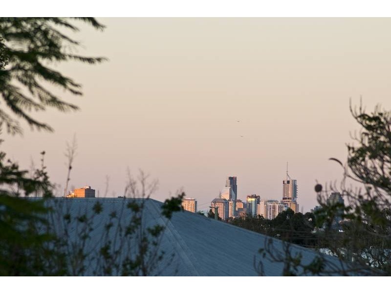 16 Collins Street, Corinda QLD 4075