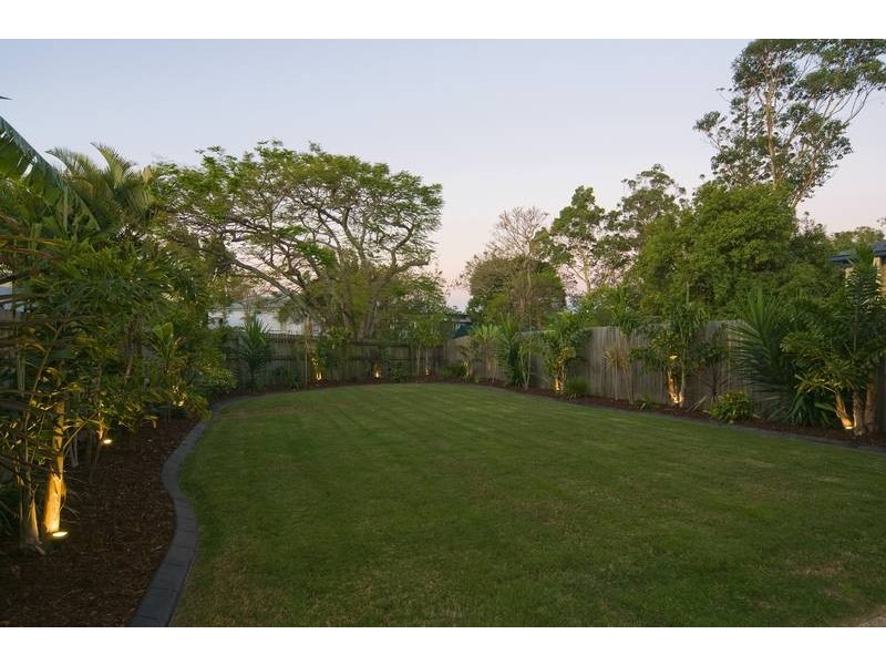 16 Collins Street, Corinda QLD 4075