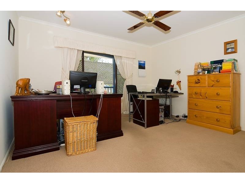 24 Penaton Street, Corinda QLD 4075