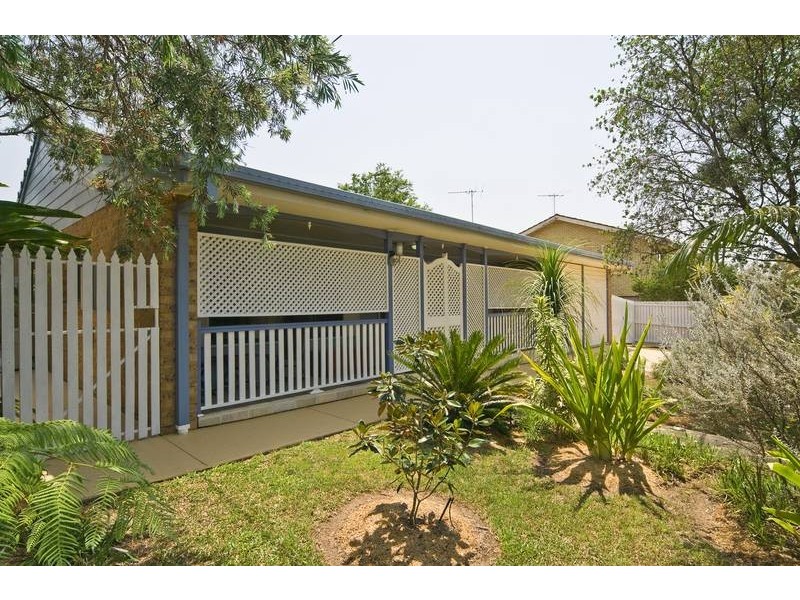 24 Penaton Street, Corinda QLD 4075