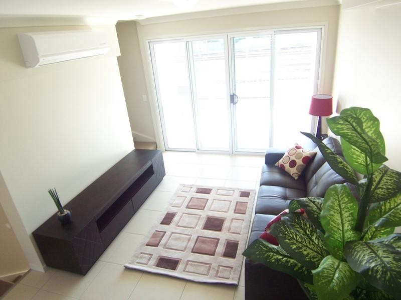 6 Hassall Street, Corinda QLD 4075