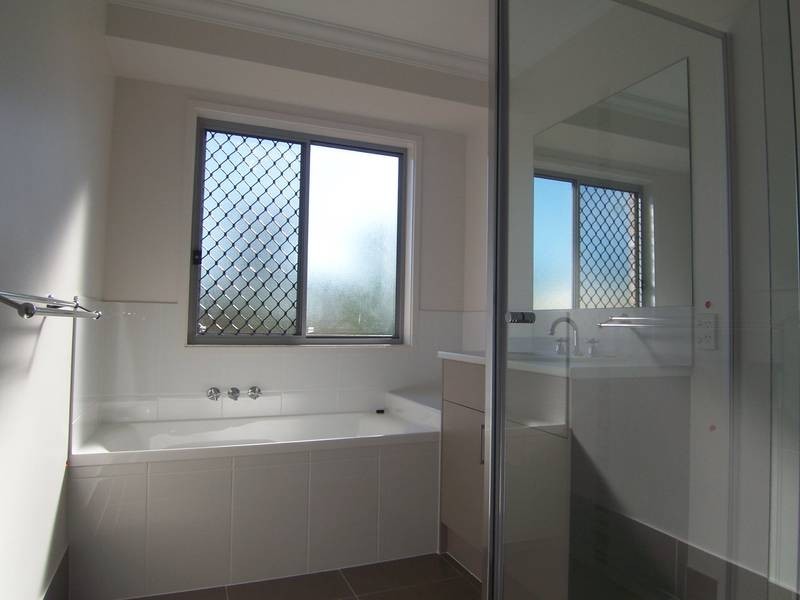 2 Cobbin Circuit, Redbank Plains QLD 4301