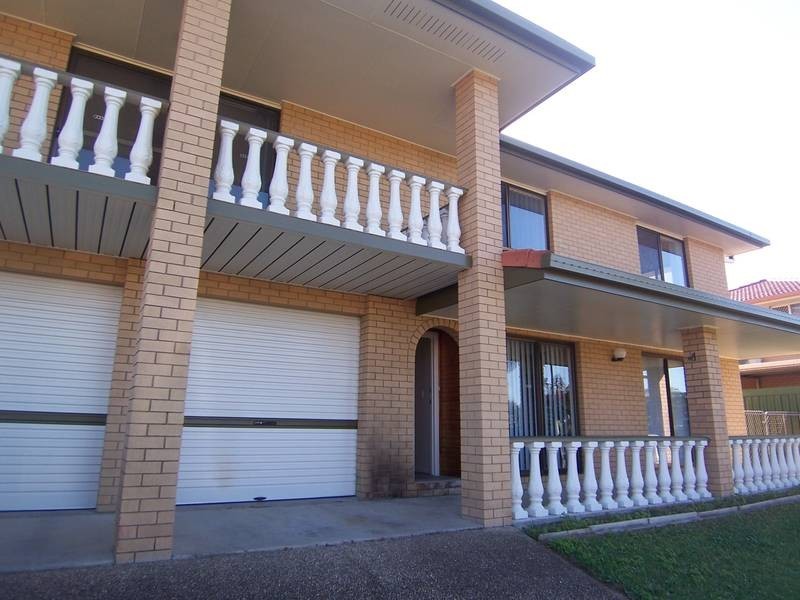 4 Tinaroo Street, Durack QLD 4077