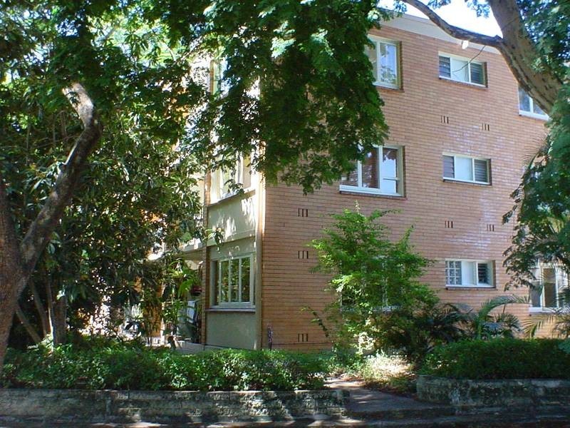 2/10 Sutton Street, Chelmer QLD 4068