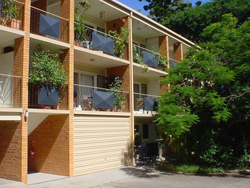 2/10 Sutton Street, Chelmer QLD 4068