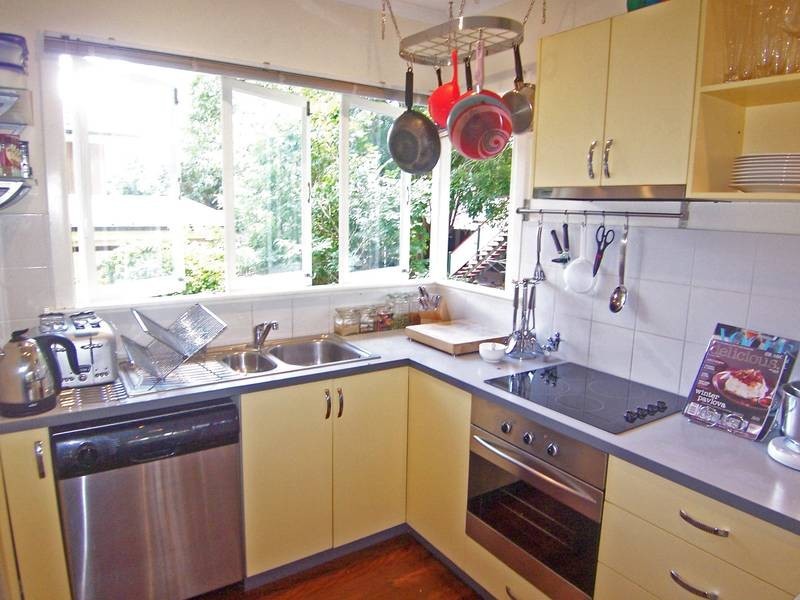 23 Johnstone Street, Sherwood QLD 4075