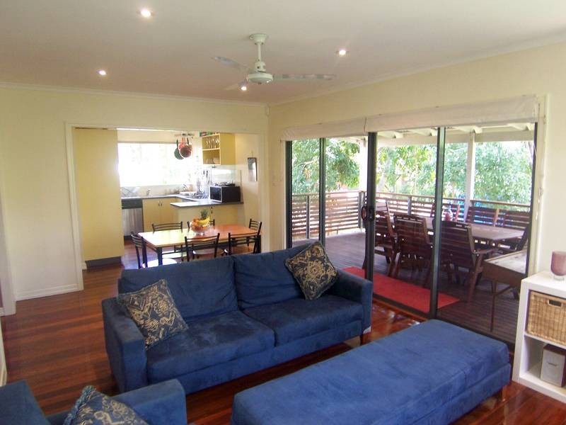 23 Johnstone Street, Sherwood QLD 4075