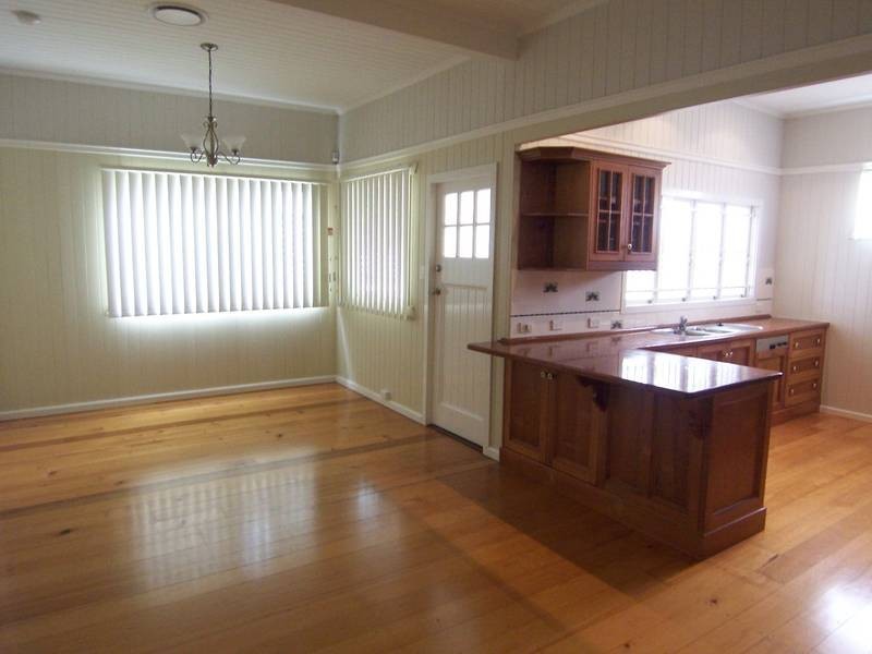 61 Primrose Street, Sherwood QLD 4075