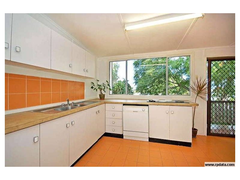 11 Kenway Street, Moorooka QLD 4105