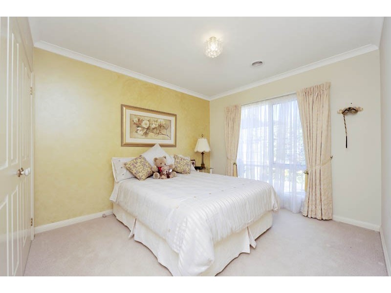 2/17 Olympiad Crescent, Box Hill North VIC 3129