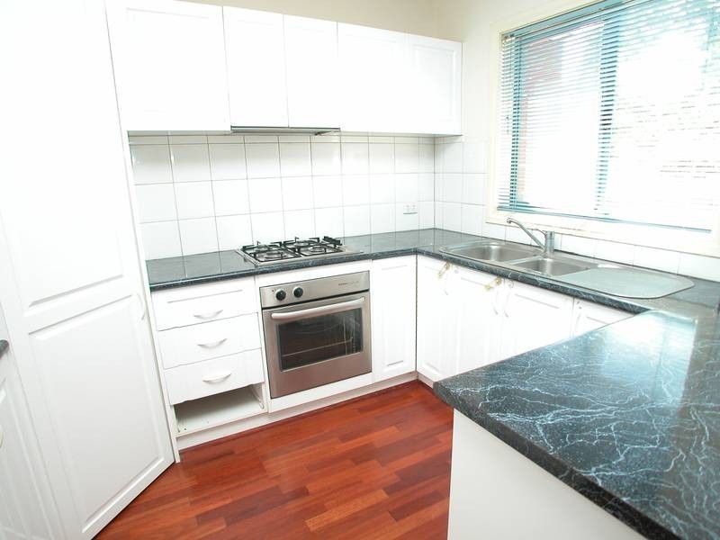 6/2D Ireland Street, Burwood VIC 3125