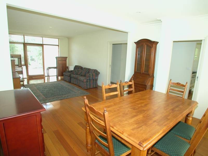 4B Yarrbat Avenue, Balwyn VIC 3103