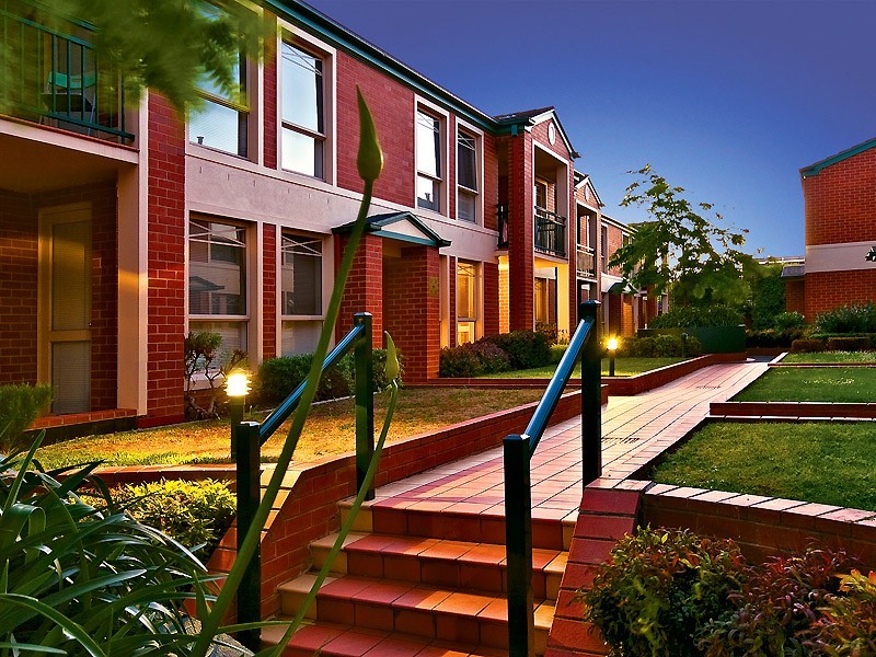 32/910 Canterbury Road, Box Hill VIC 3128