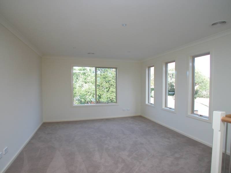2/5 Dumblane Street, Balwyn North VIC 3104