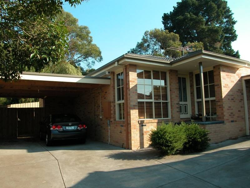 2/1 Shirley Court, Doncaster East VIC 3109