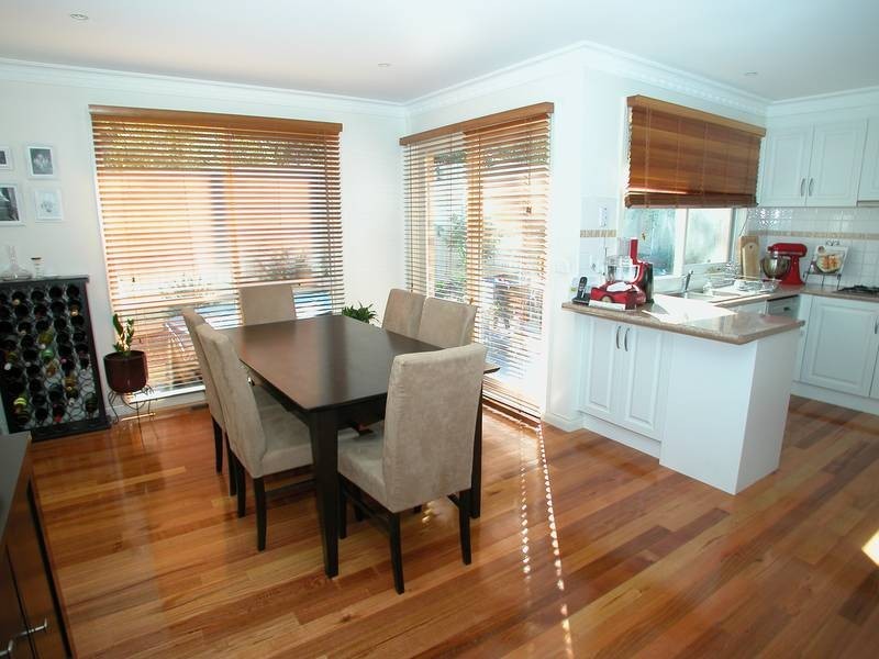 2/1 Shirley Court, Doncaster East VIC 3109