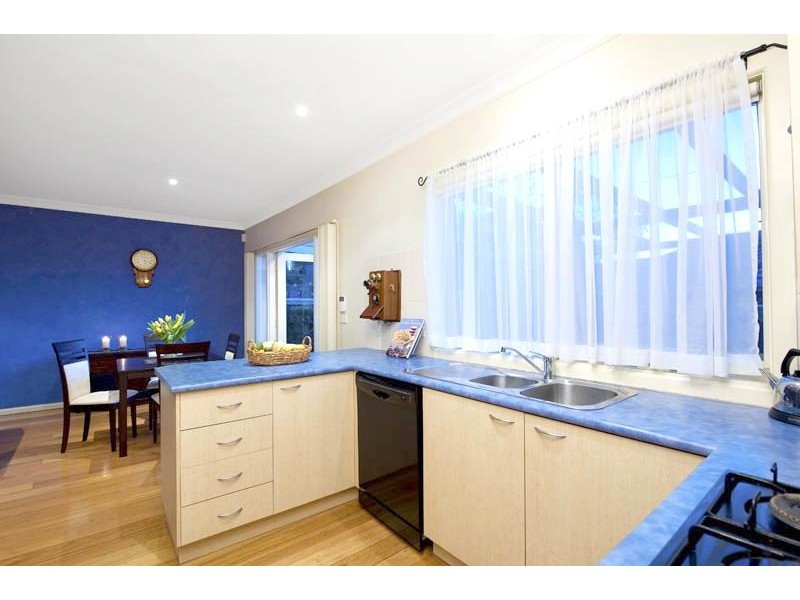 1/24 Quentin Street, Forest Hill VIC 3131