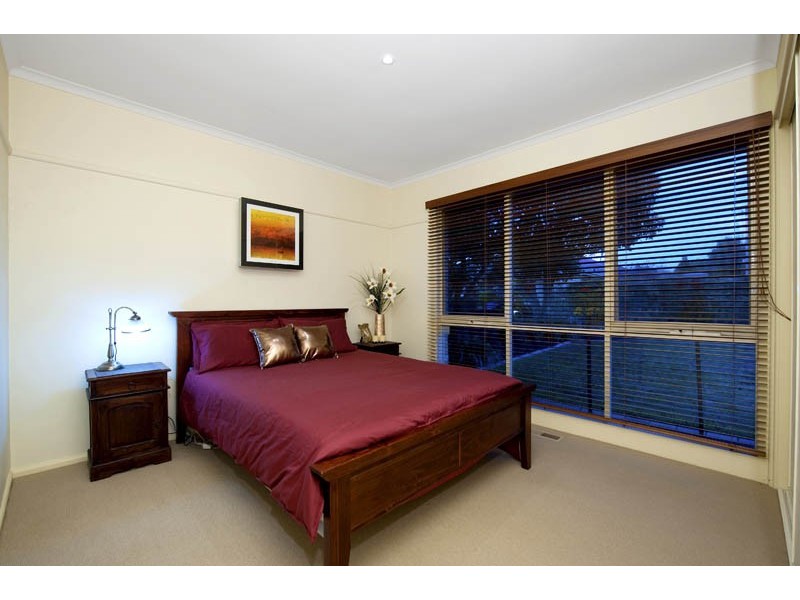 1/24 Quentin Street, Forest Hill VIC 3131