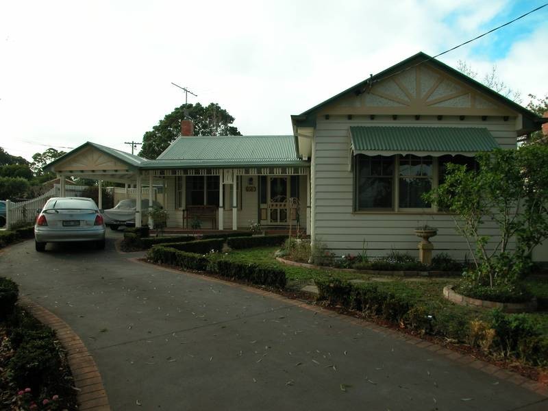 23 Malabar Road, Blackburn VIC 3130