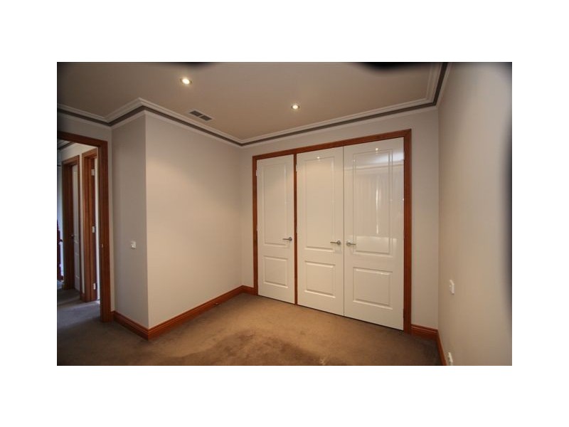 1/11 Beatrice Avenue, Surrey Hills VIC 3127