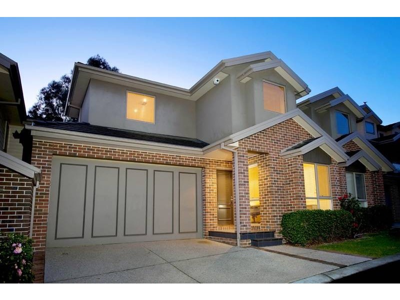 17 Kingswood Rise, Box Hill South VIC 3128