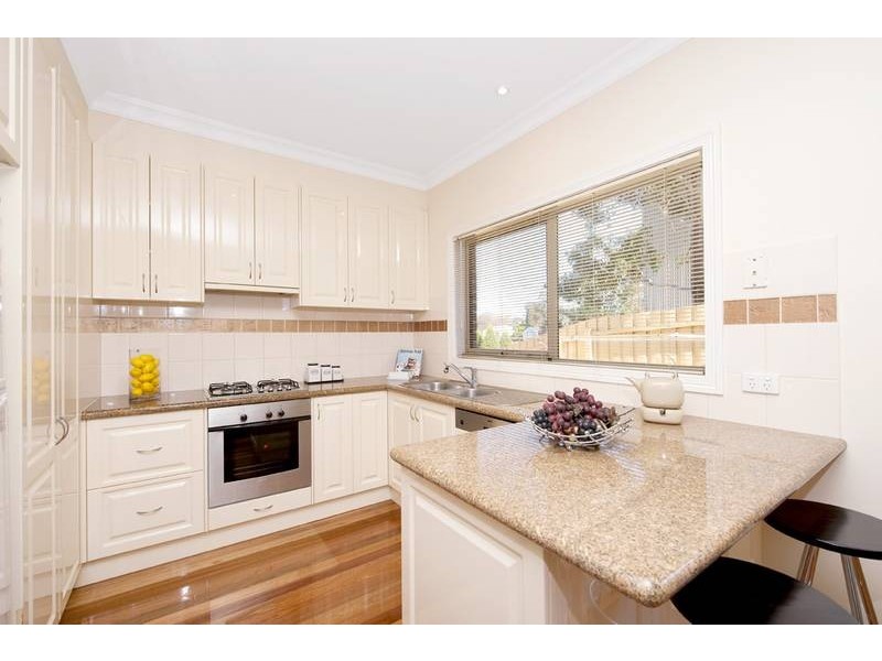 17 Kingswood Rise, Box Hill South VIC 3128