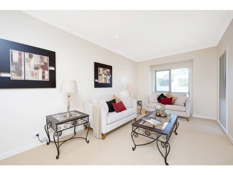 17 Kingswood Rise, Box Hill South VIC 3128