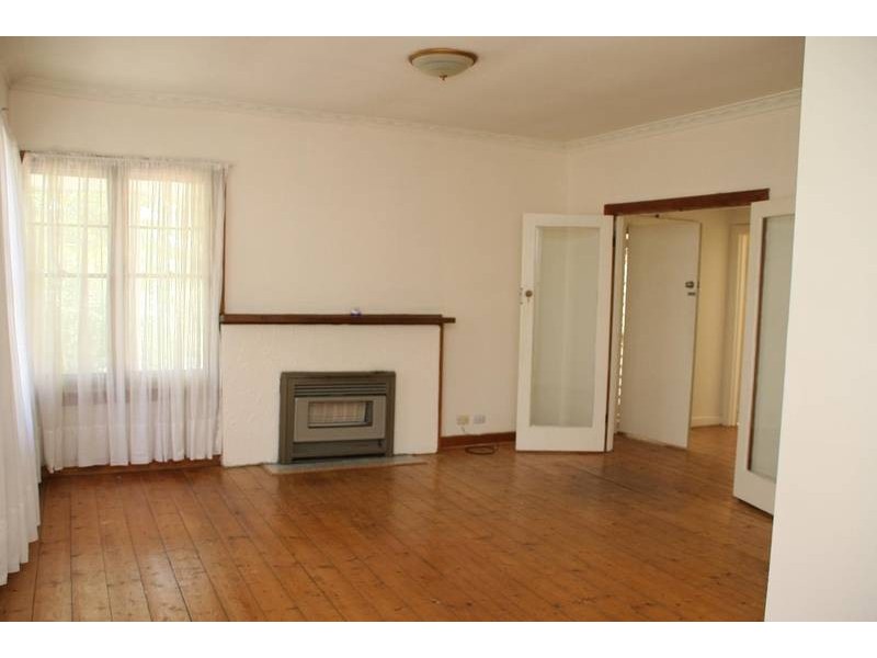 8 Masons Road, Blackburn VIC 3130