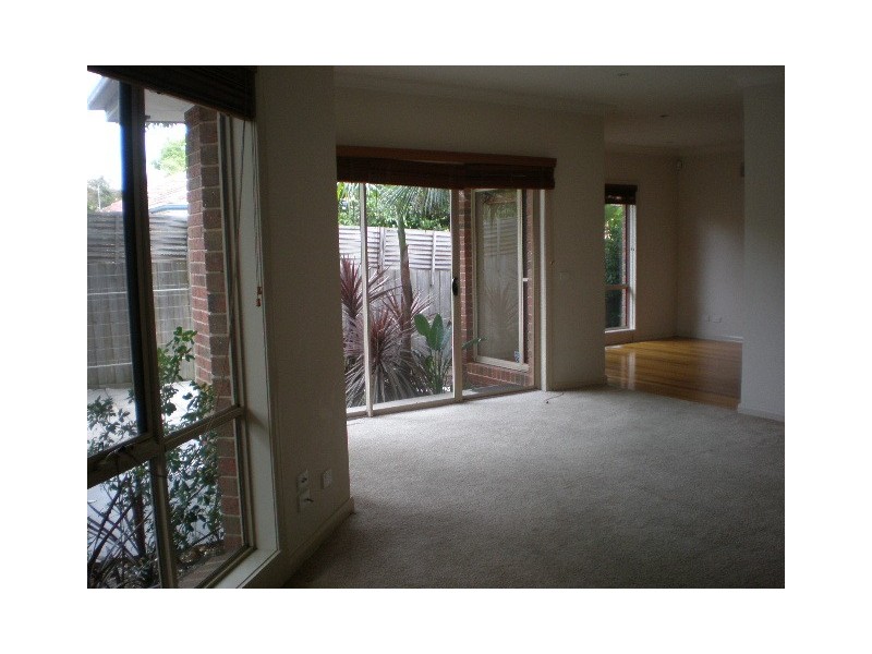 1/378 Belmore Road, Mont Albert North VIC 3129