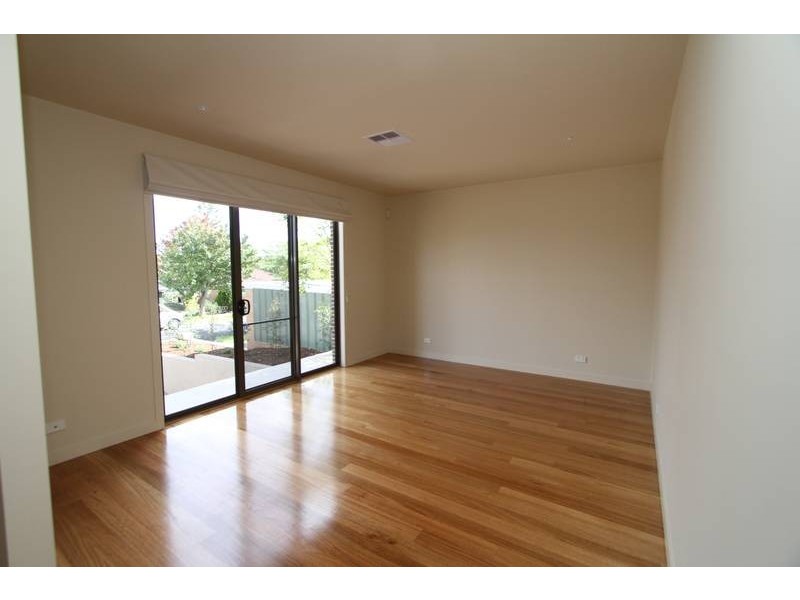 1/5 Moody Street, Balwyn North VIC 3104