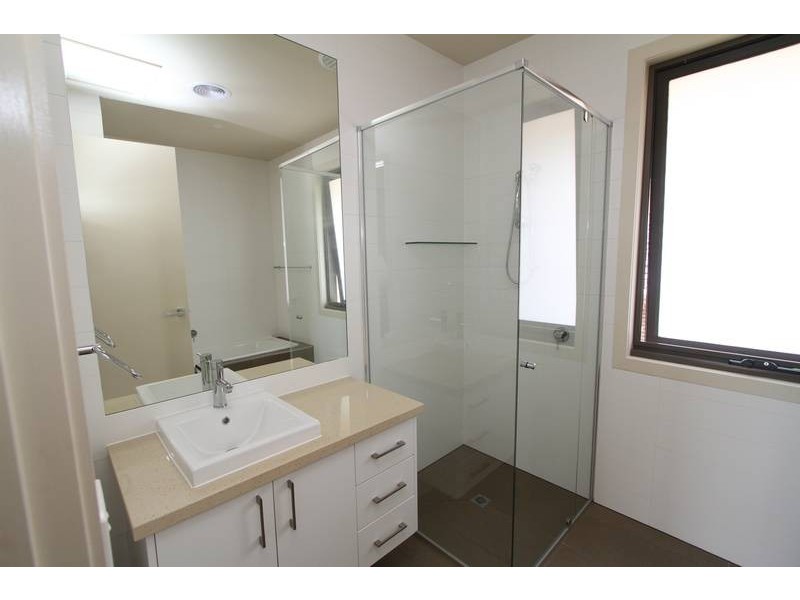 1/5 Moody Street, Balwyn North VIC 3104