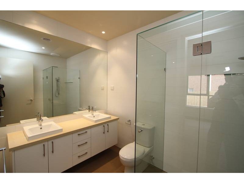 2/5 Moody Street, Balwyn North VIC 3104