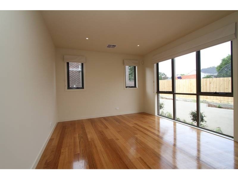 2/5 Moody Street, Balwyn North VIC 3104