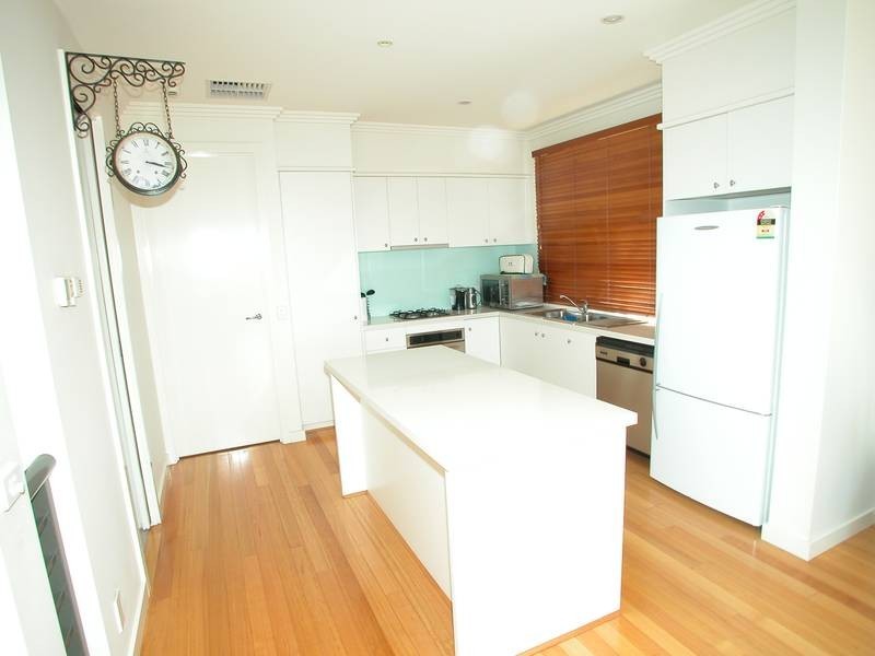 5 Eveline Avenue, Maribyrnong VIC 3032