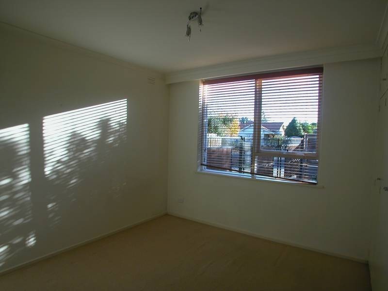 1/20 Toward Street, Murrumbeena VIC 3163