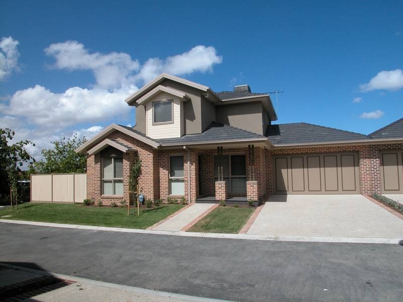 22 Kingswood Rise, Box Hill VIC 3128