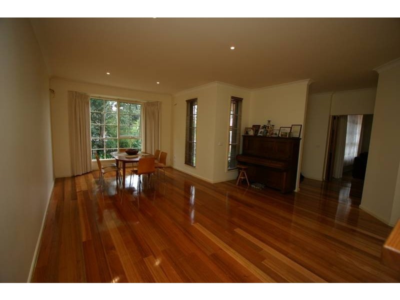 27 Gissing Street, Blackburn VIC 3130