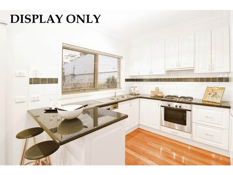 9 Kingswood Rise, Box Hill South VIC 3128