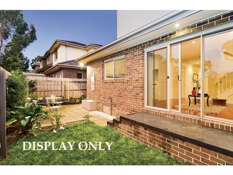 9 Kingswood Rise, Box Hill South VIC 3128