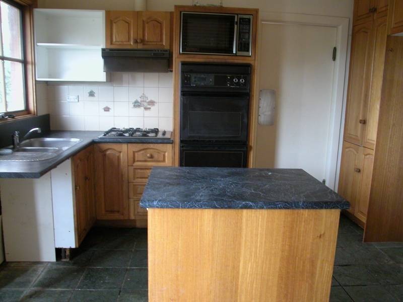 3 Edwards Street, Burwood VIC 3125