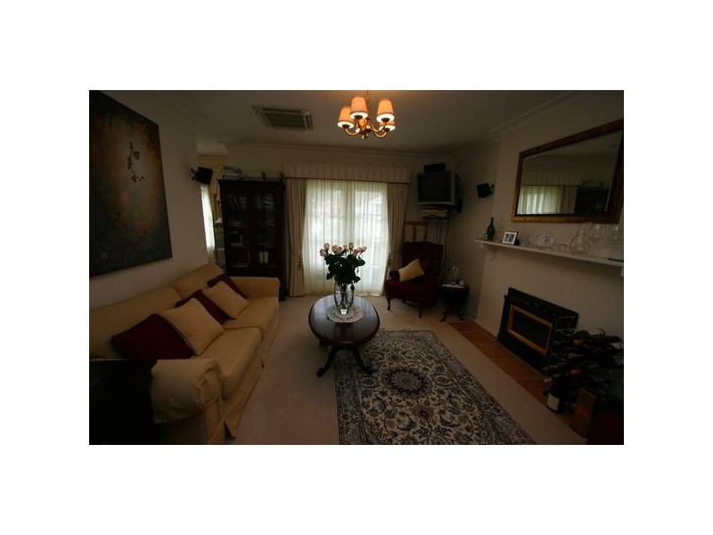 4/11 Orange Grove, Camberwell VIC 3124