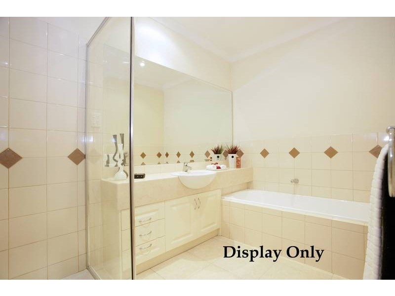 2 Kingswood Rise, Box Hill VIC 3128