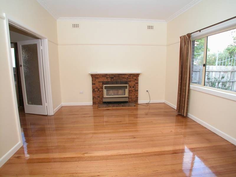 114 Leamington Street, Reservoir VIC 3073