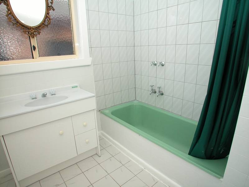 114 Leamington Street, Reservoir VIC 3073