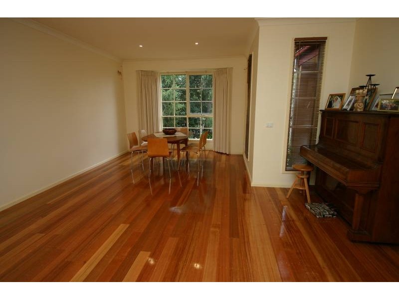27 Gissing Street, Blackburn VIC 3130